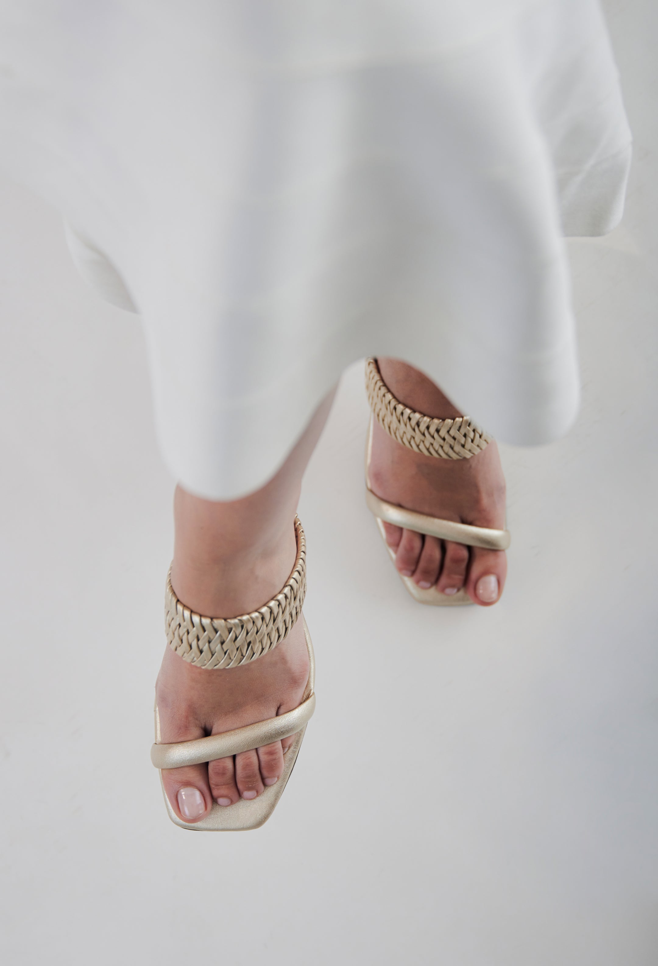 ETTA GOLD SANDALS