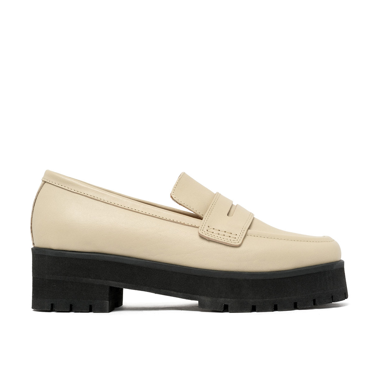 MONIQUE CREME  LOAFERS