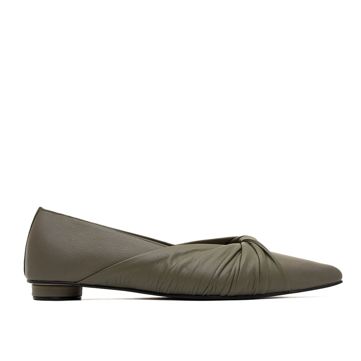 PAULA OLIVE FLATS X HELENA FADUL