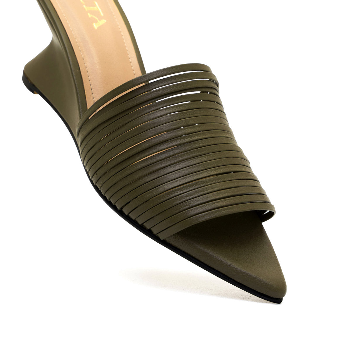 EMILIA OLIVE HEELS X HELENA FADUL