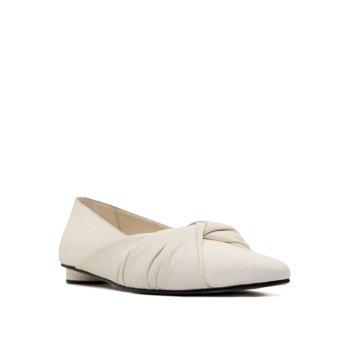 PAULA OFF WHITE FLATS X HELENA FADUL