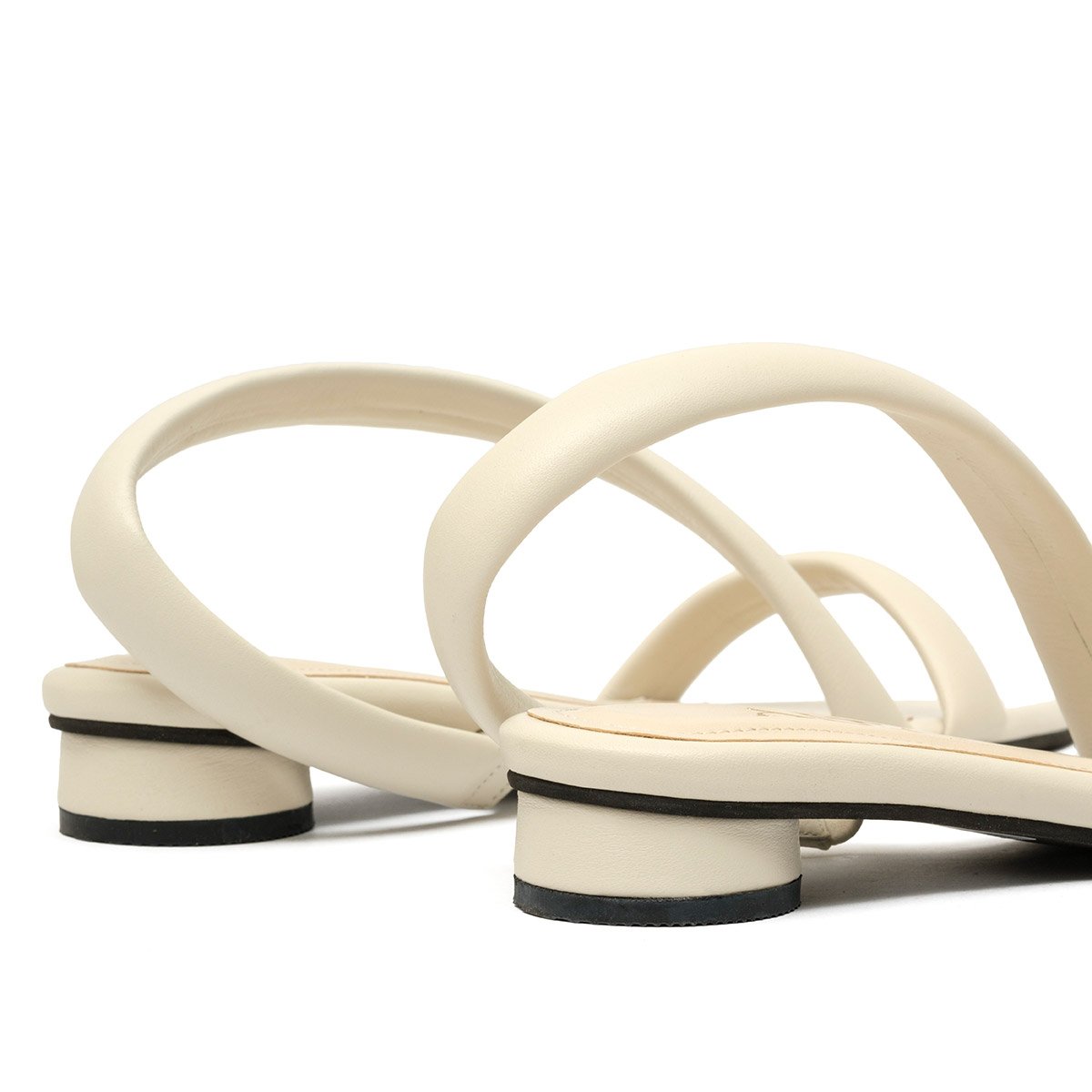 LUNNA OFF WHITE SANDALS